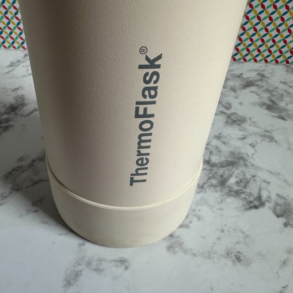 ThermoFlask DoubleWall Vacuum Insulated Stainless Steel Water Bottle 40oz - Picture 3 of 13